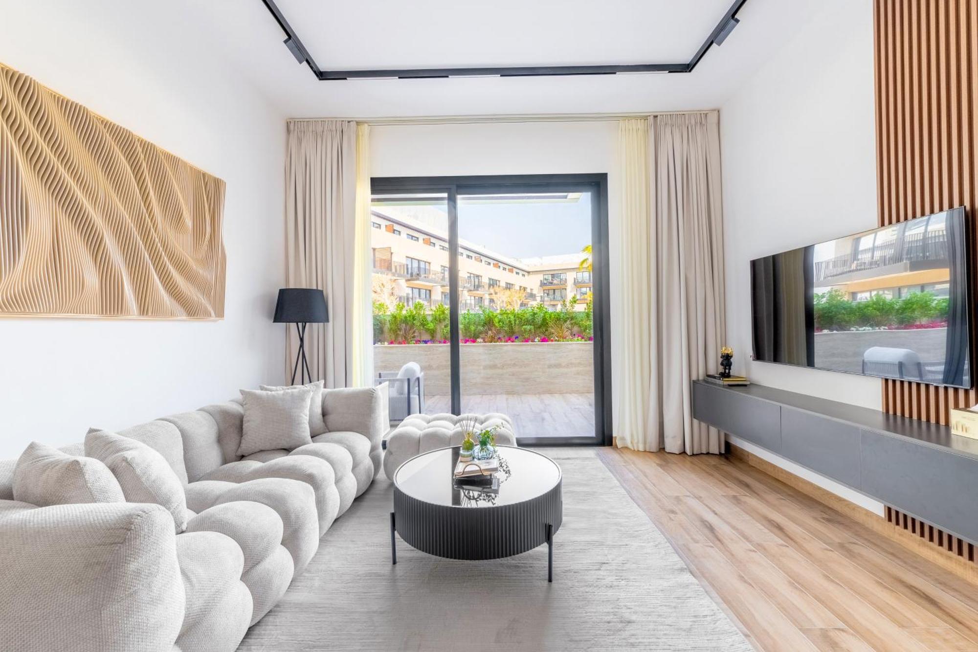 Serene 2brplus1 Haven In Oakley Jvc - 5star Amenities *