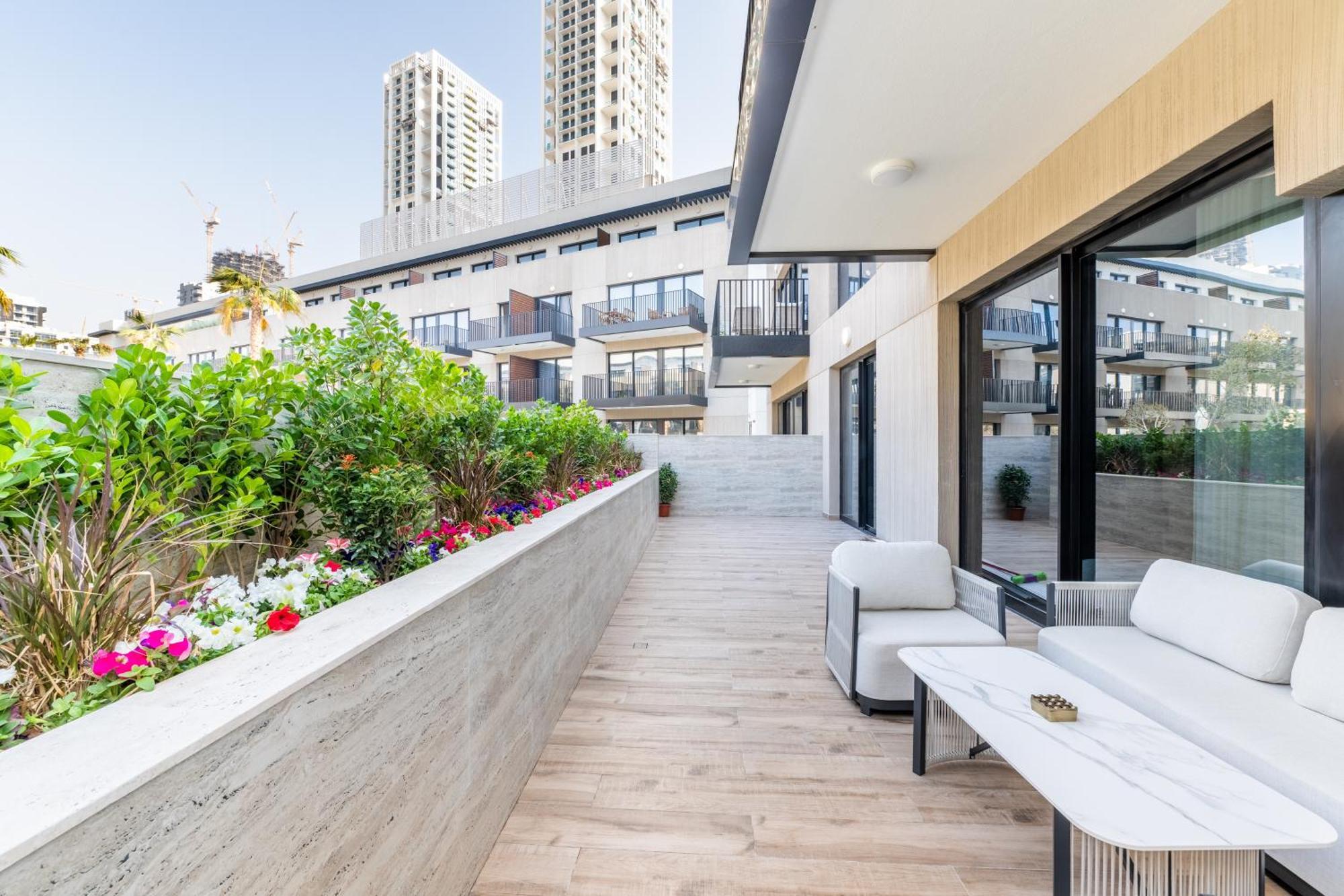 Serene 2brplus1 Haven In Oakley Jvc - 5star Amenities