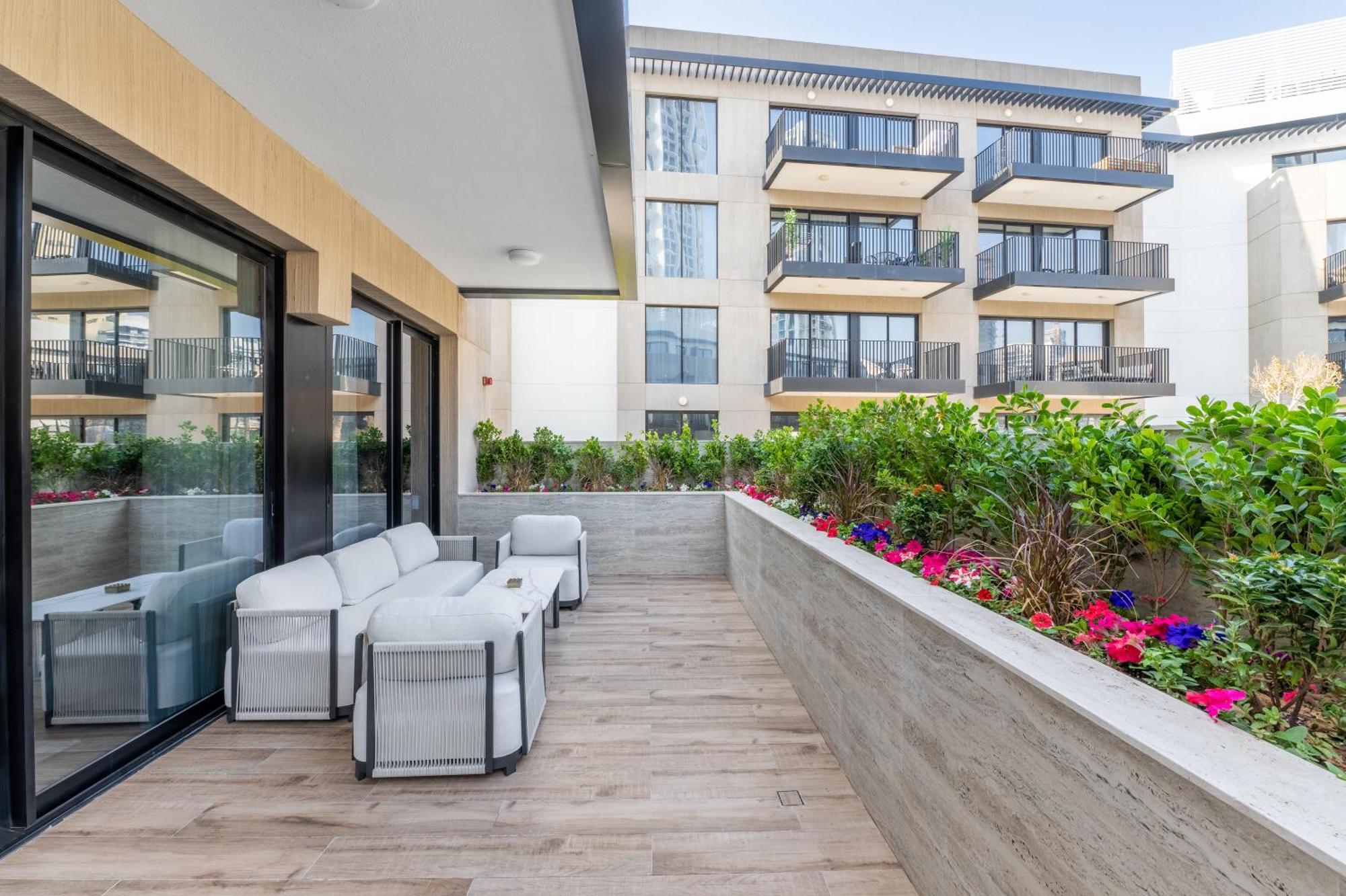 Serene 2brplus1 Haven In Oakley Jvc - 5star Amenities Apartment Dubai