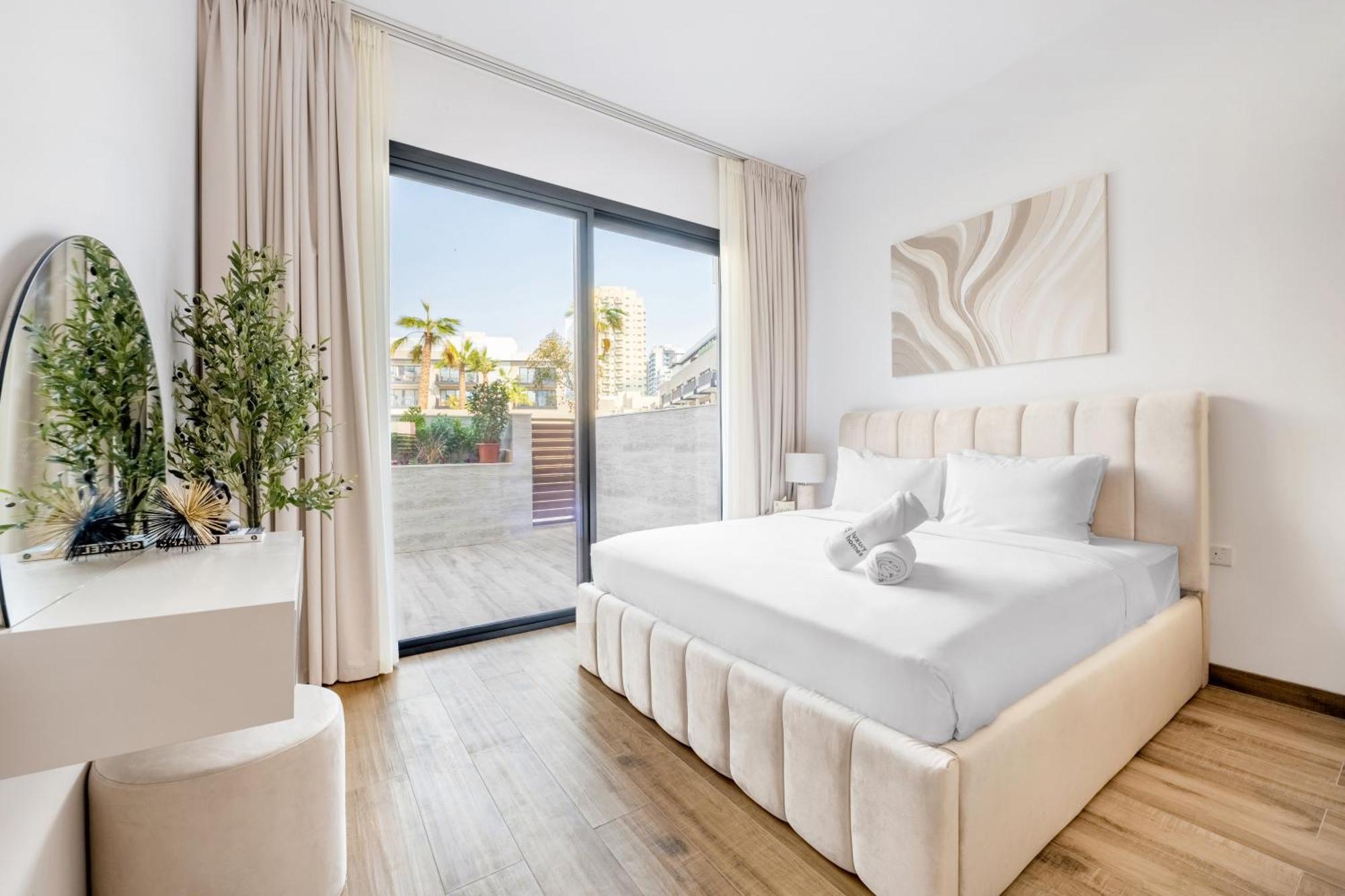 Serene 2brplus1 Haven In Oakley Jvc - 5star Amenities * Dubai