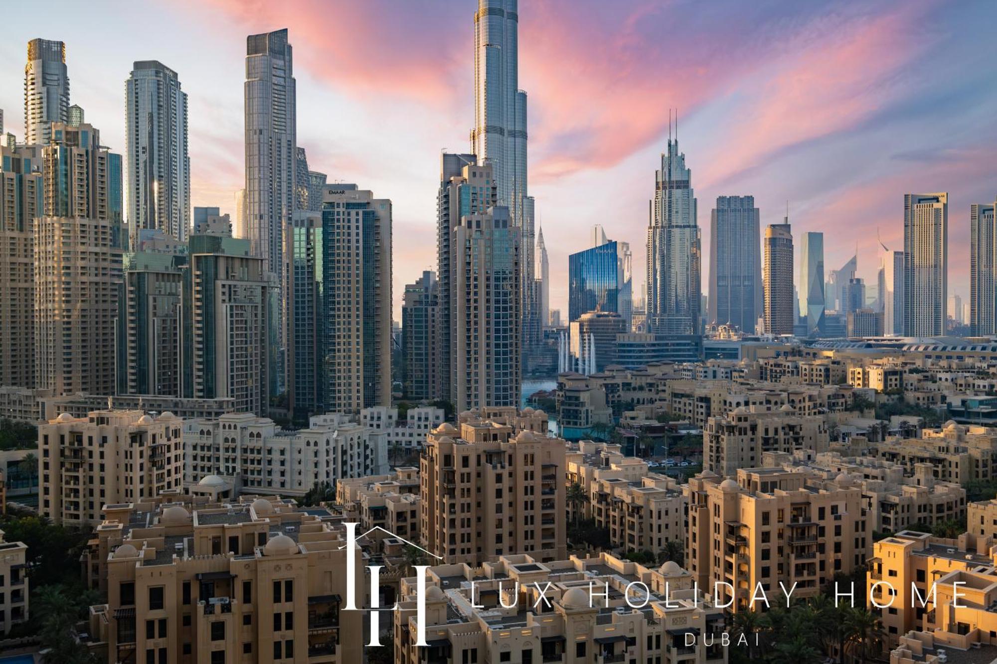 Lux The Executive Burj Khalifa View 2 *