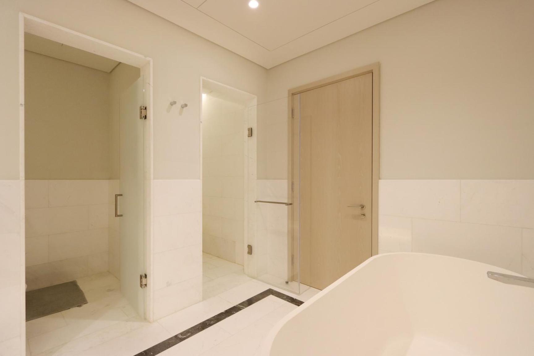 Livbnb - 1br W/ Sea View In Palm Tower Apartment *