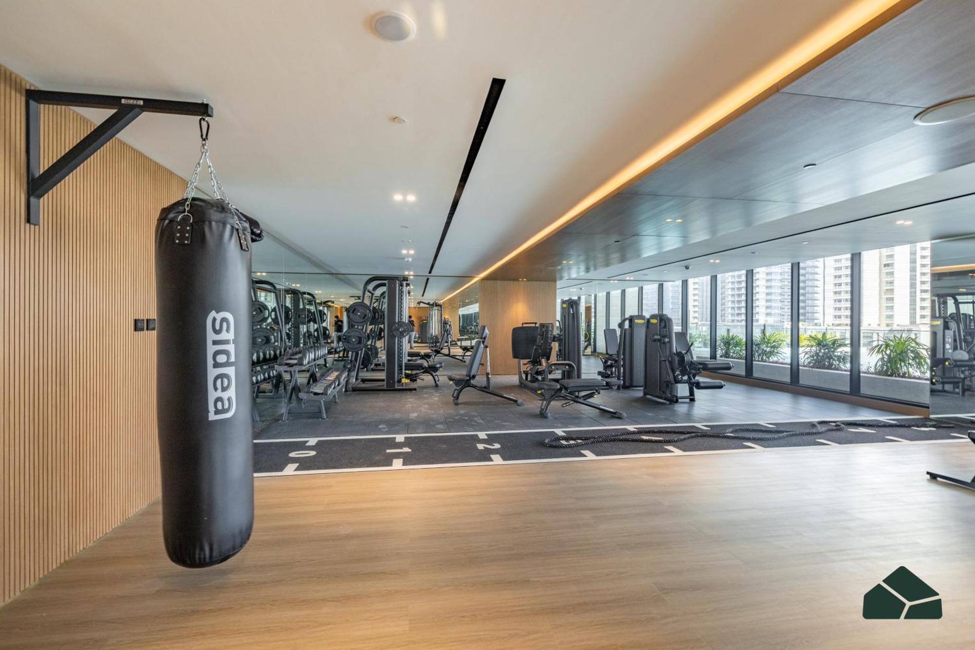 Premium With Partial Burj View By Bms Apartment