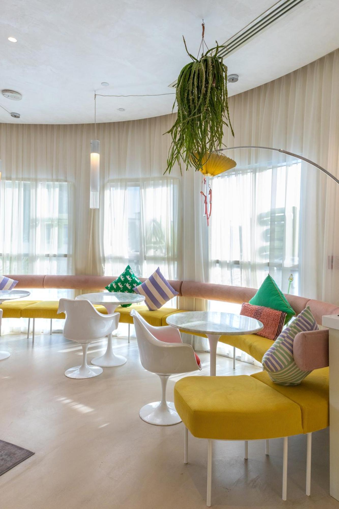 Walk Boutique Jumeirah 3* Dubai