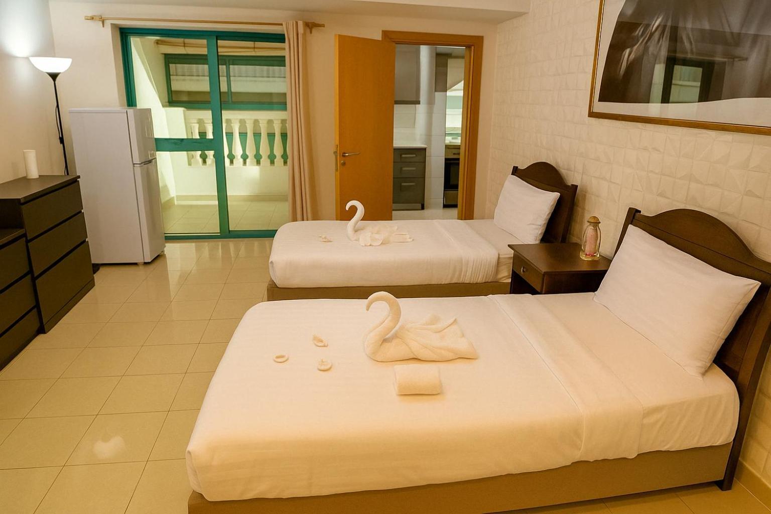 Homestay Classy For Ladies In Dubai, Marina فتيات فقط *