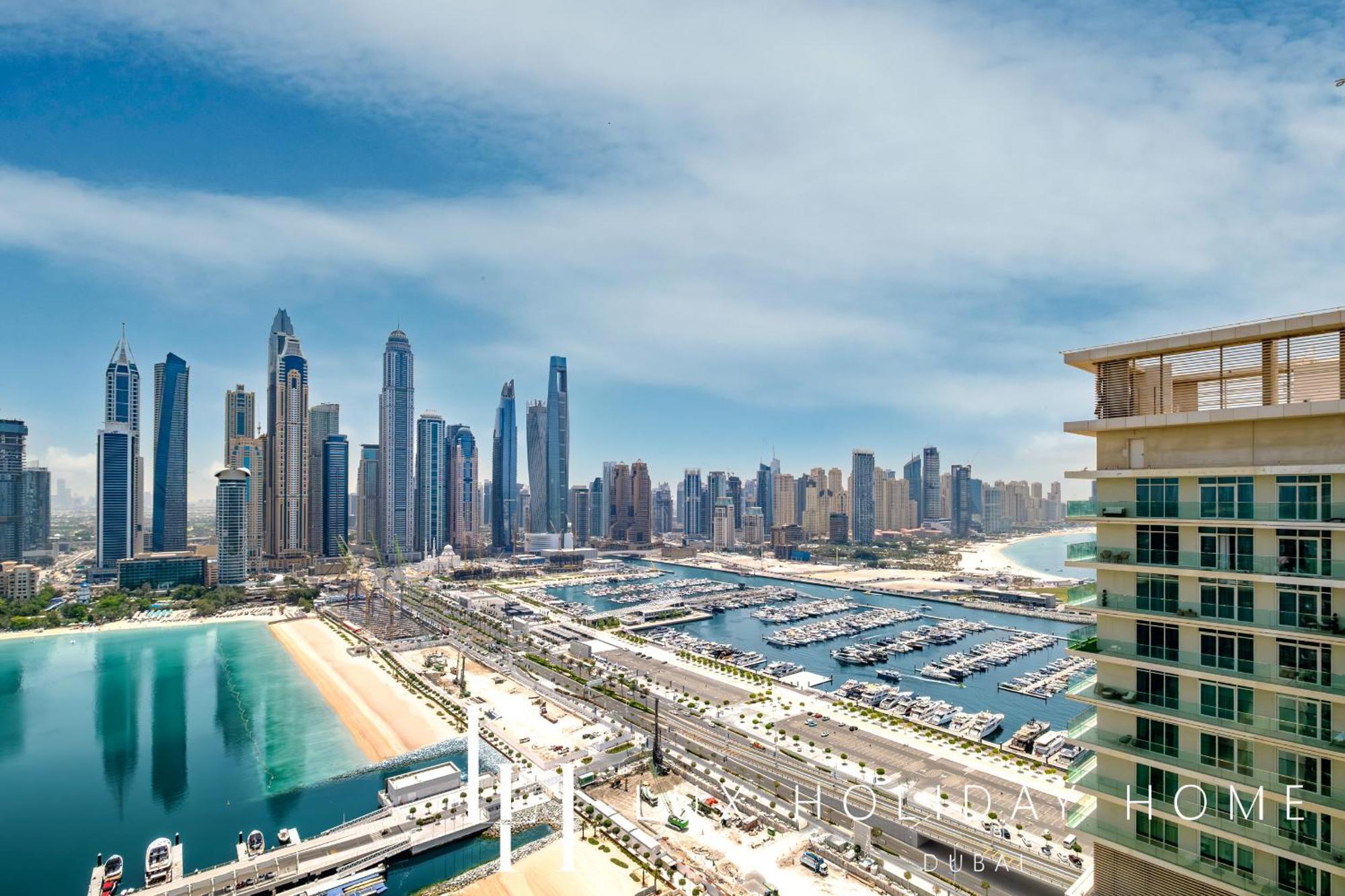 Lux The Luxury Sunrise Beachfront 1 Apartment