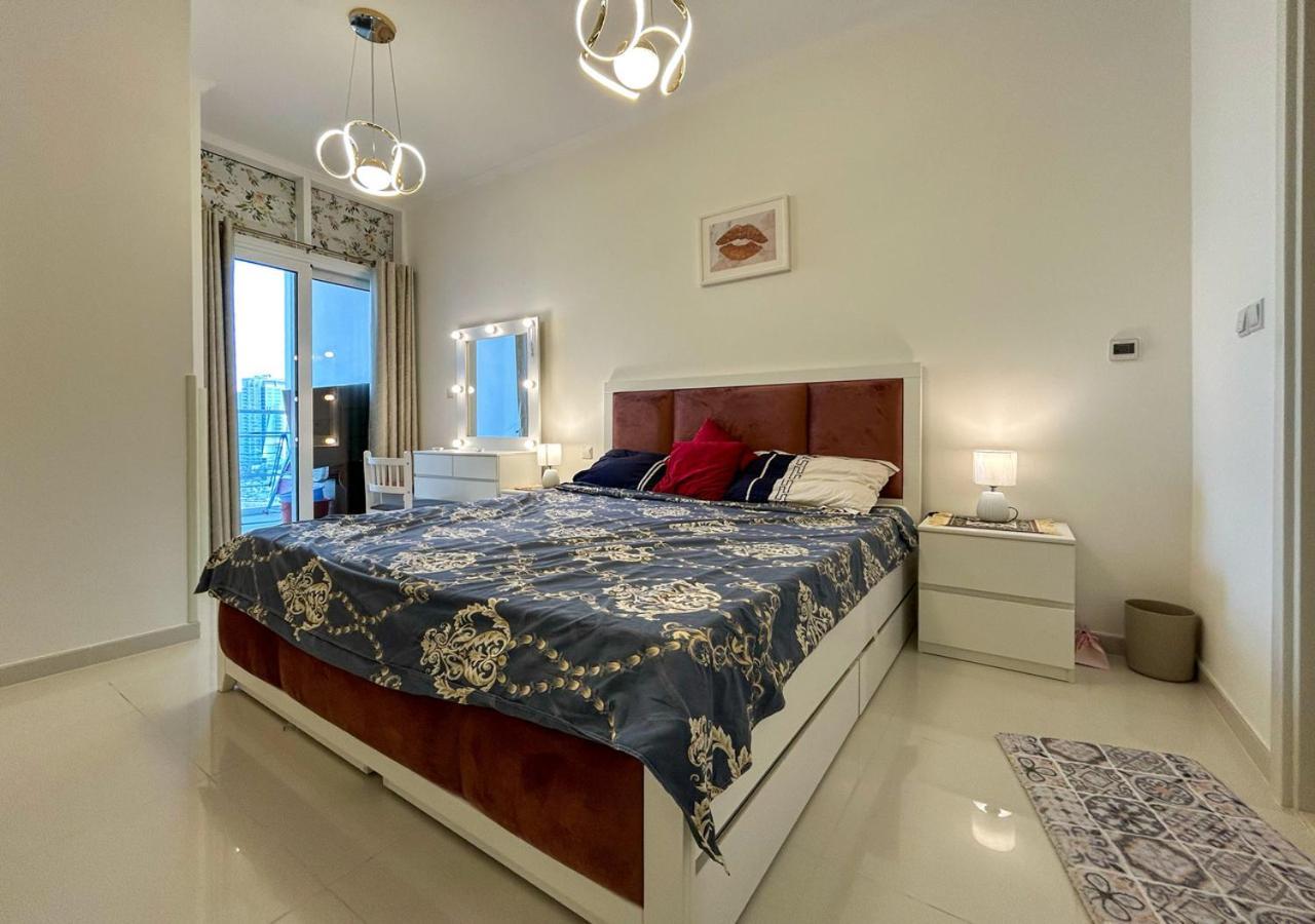 Bespoke Homes - Modern 1br In Carson Tower Damac Hills