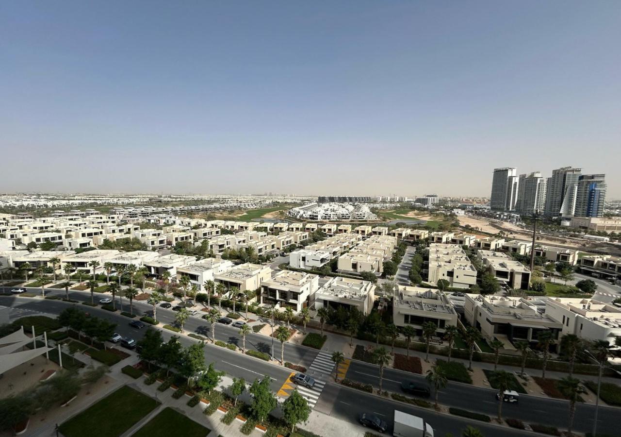 Bespoke Homes - Modern 1br In Carson Tower Damac Hills Dubai