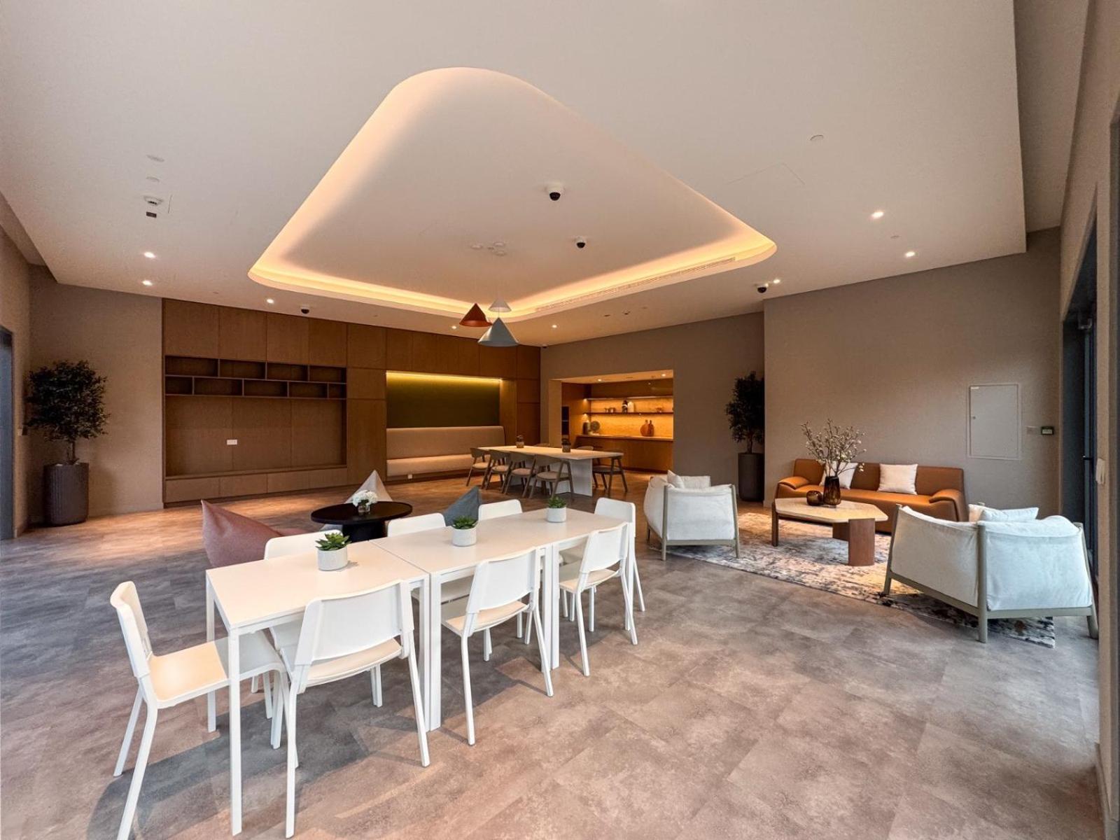 Modern Serenity Park 2br Escape-51 Dubai