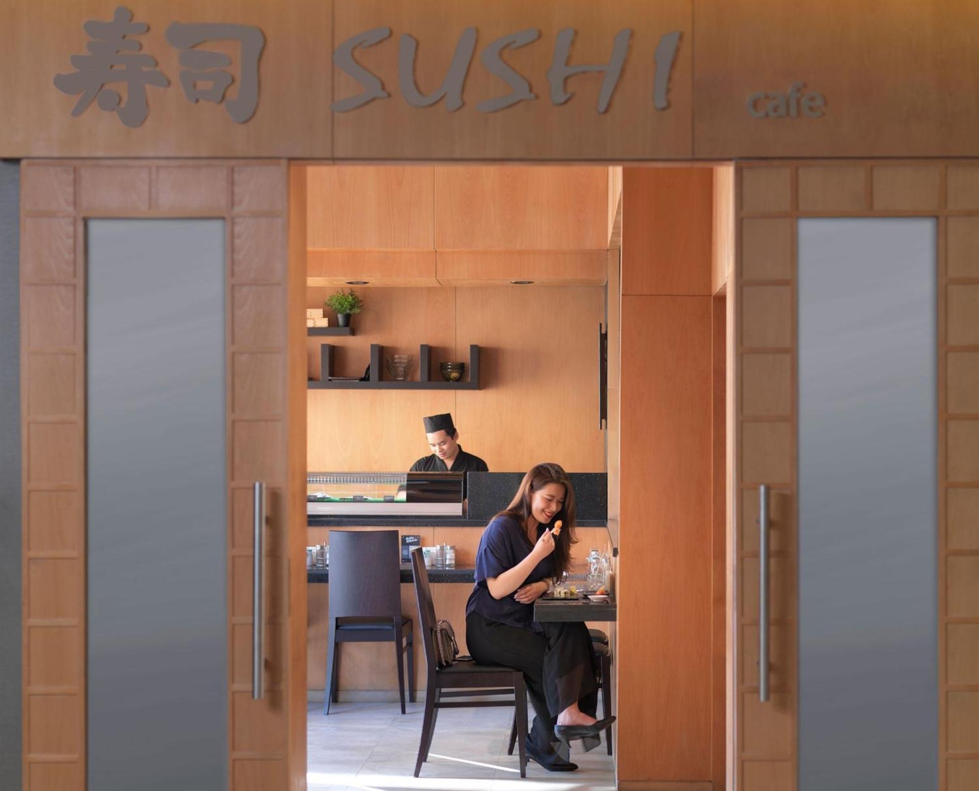 Two Seasons & Aparthotel 4*