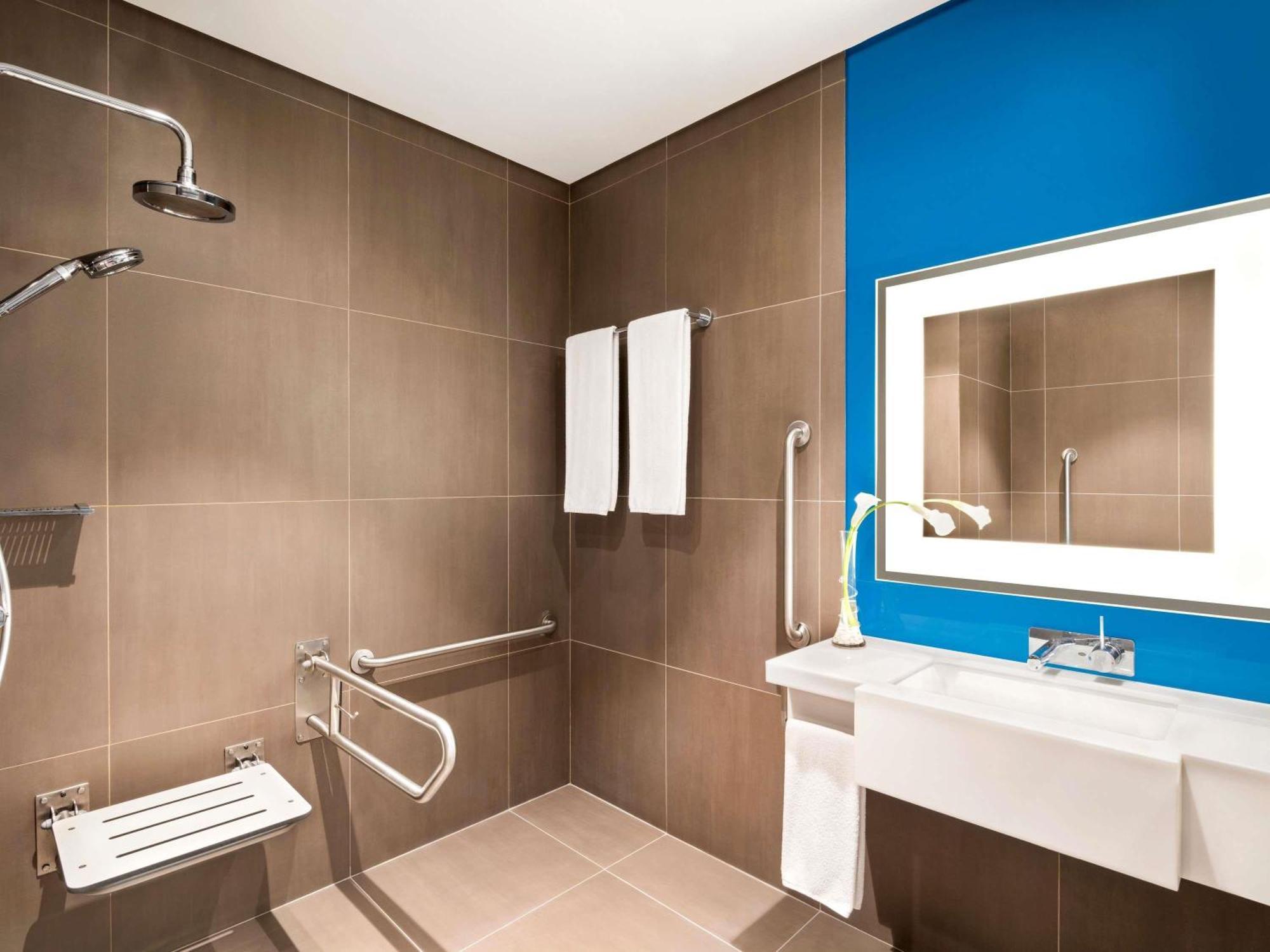 Hotel Novotel Bur - Healthcare 4*