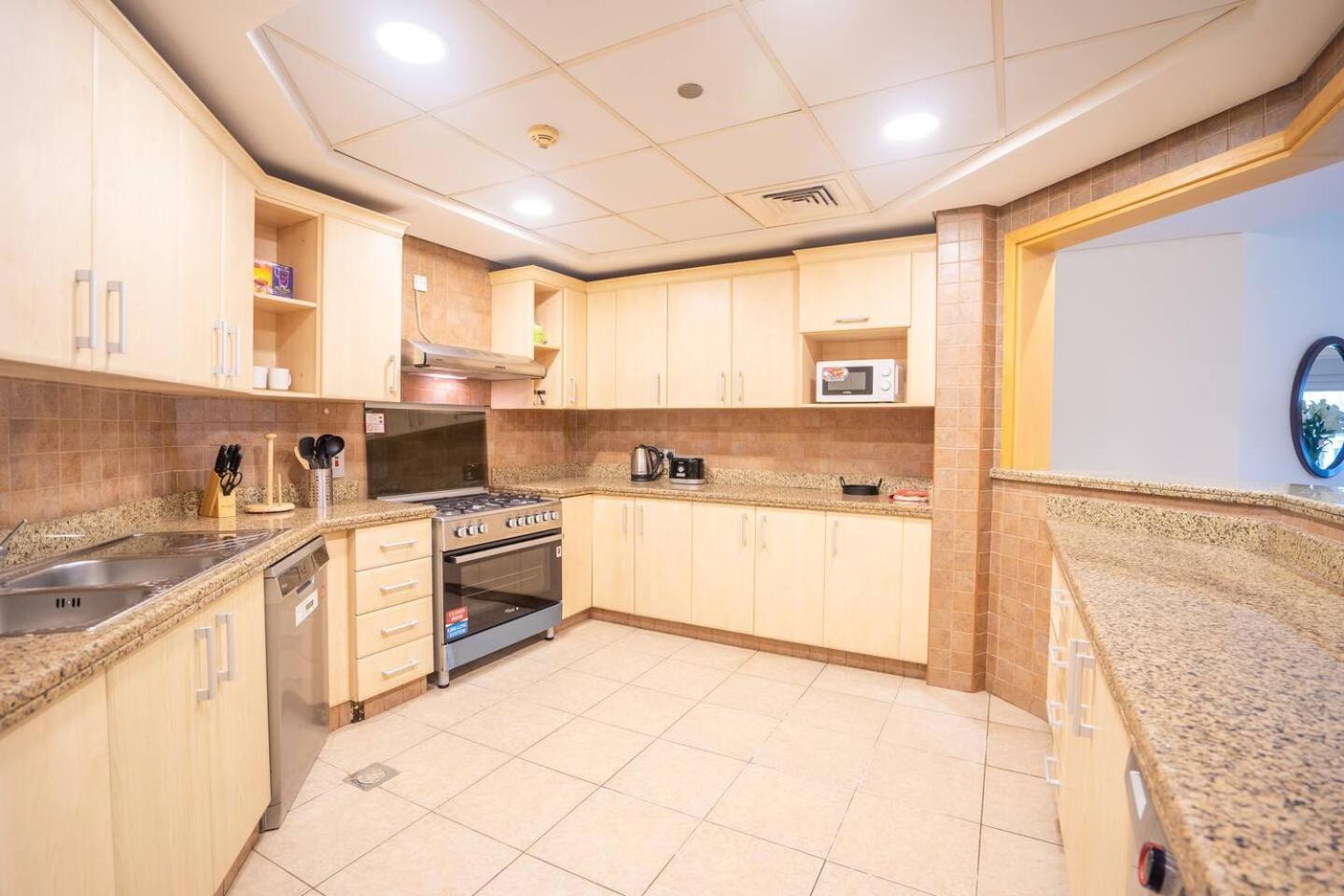 The Palm 602 4br Club Access Apartment *