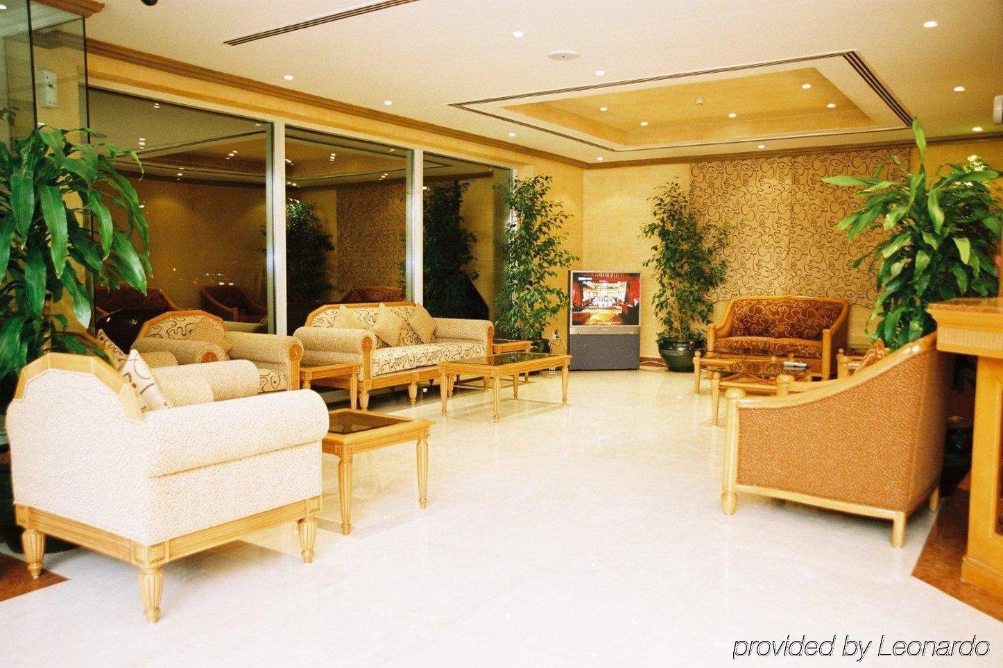 Winchester Grand Aparthotel 4*