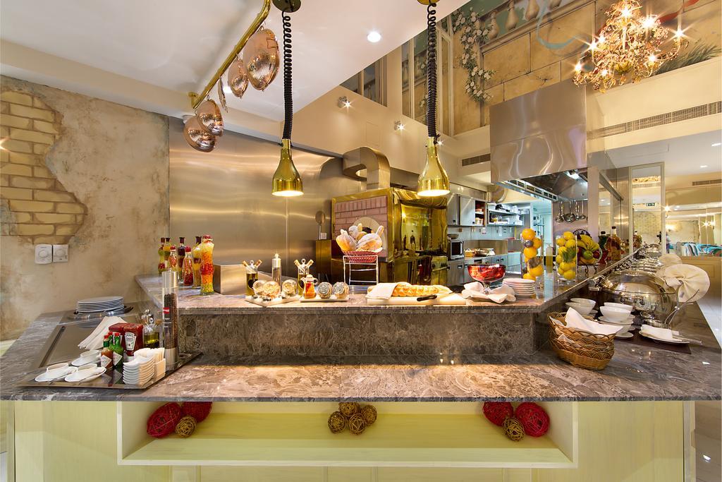 Al Khaleej Plaza