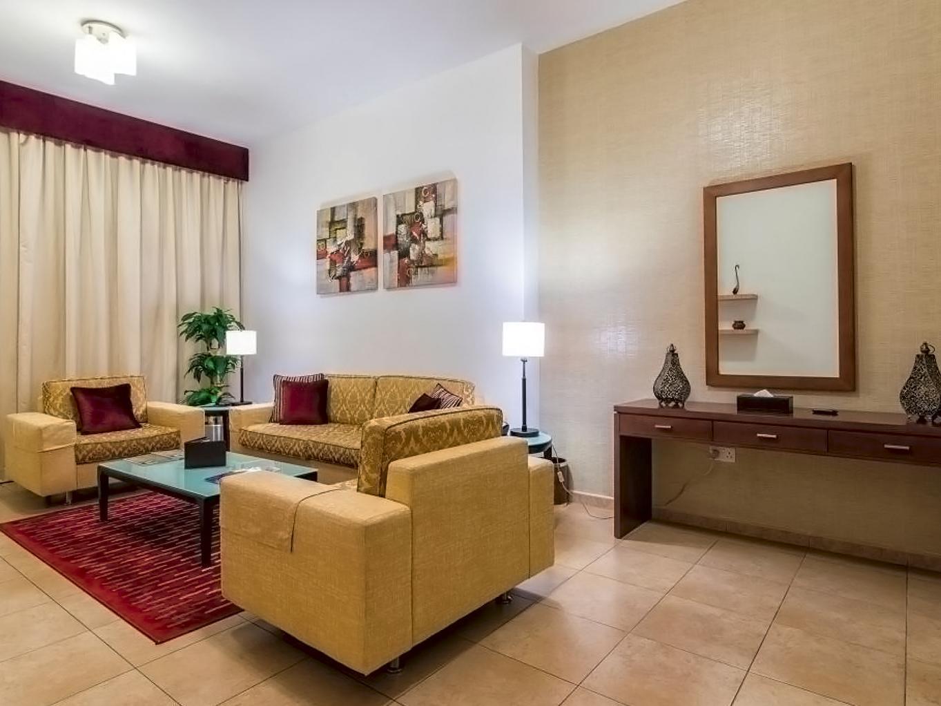 Aparthotel Nojoum Llc
