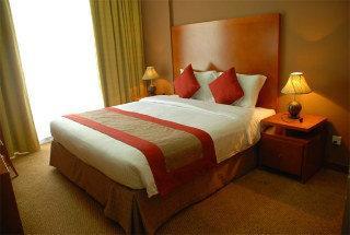 London Crown 2 Aparthotel 3*
