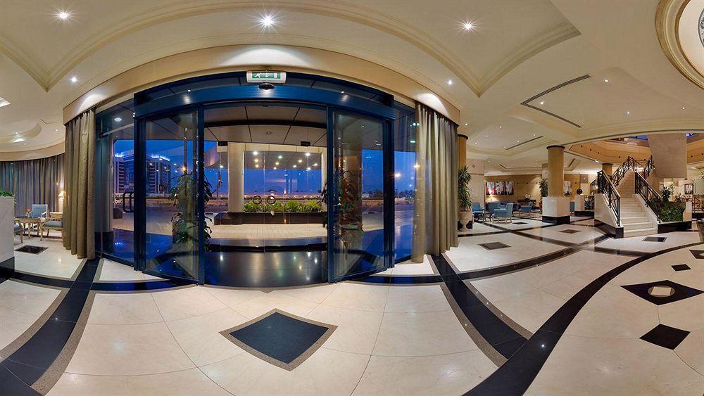 Le Meridien Fairway Hotel 4*