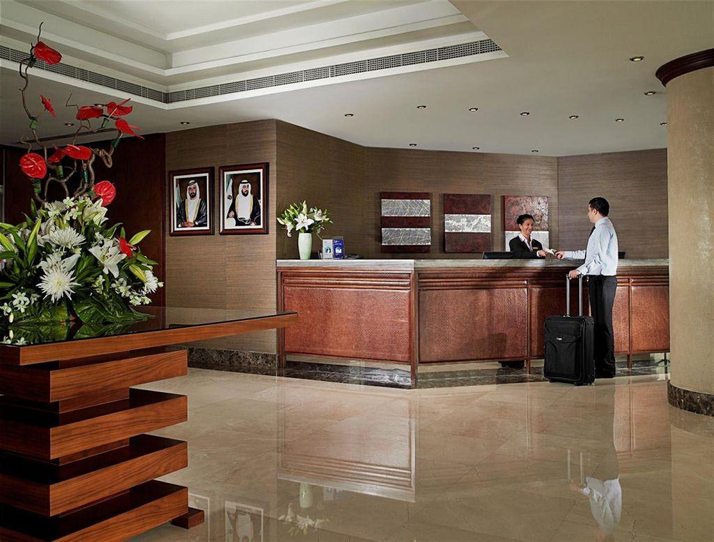 Jumeira Rotana - Hotel
