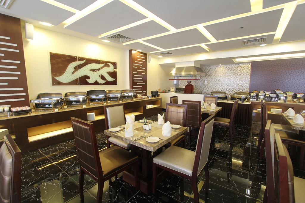 Ivory Grand 4*