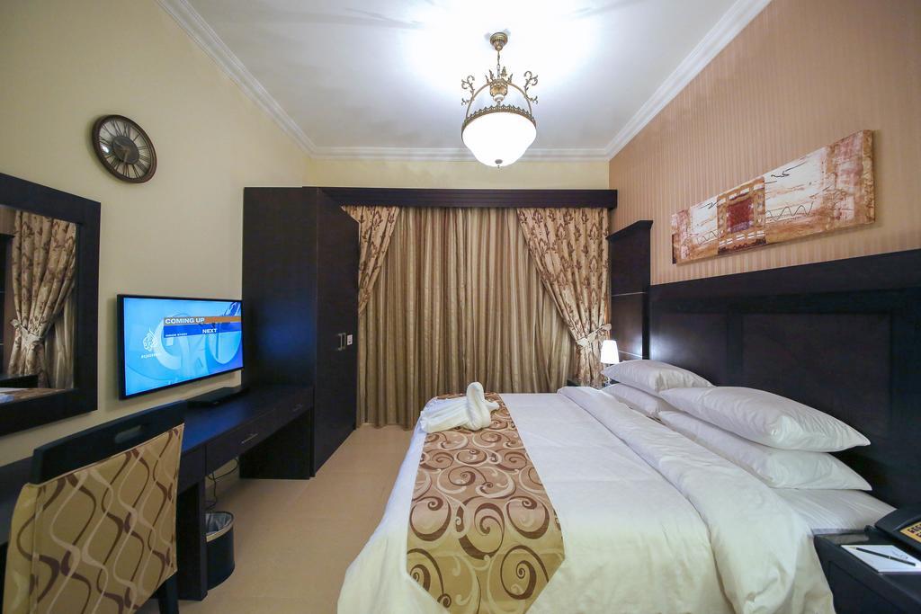 Ivory Grand