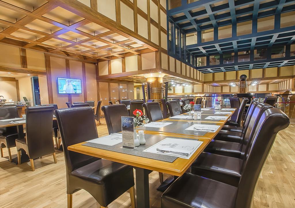 Capitol Jumeirah Hotel 4*