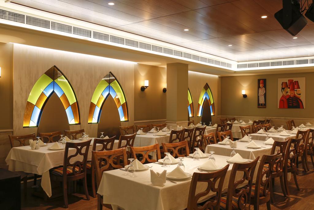 Hotel Capitol Jumeirah 4*