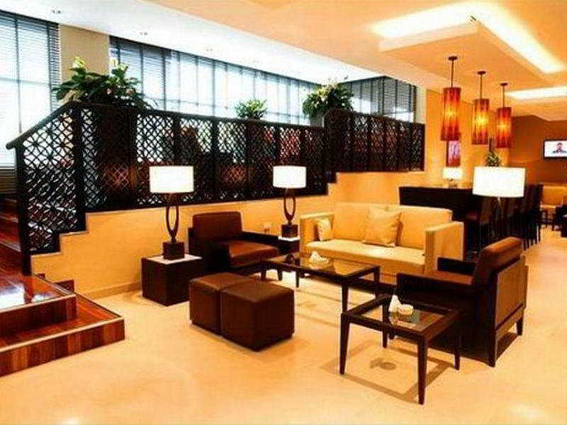 Express Safa Park By Ihg Hotel