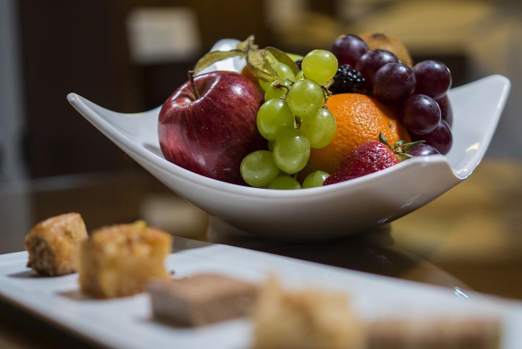 Jumeira Rotana - Hotel