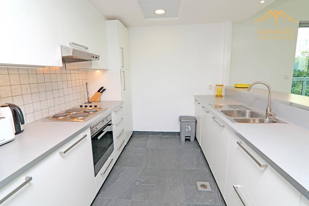 New Arabian - Burj Residence 5 *