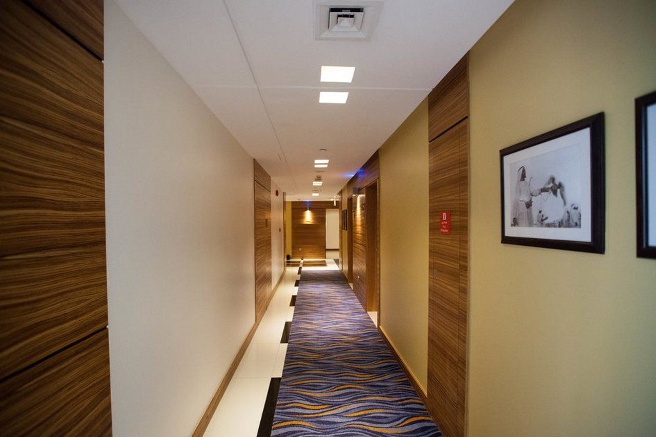 Hotel Four Points By Sheraton Bur 4*