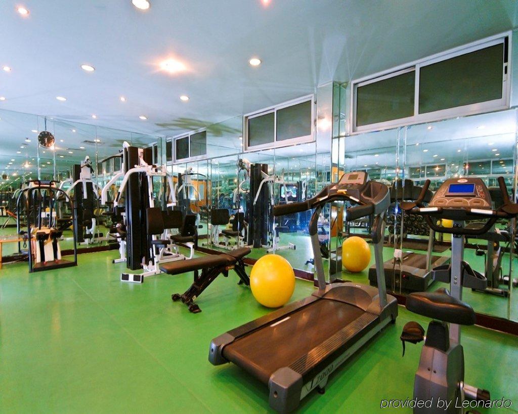 Landmark Plaza 3*
