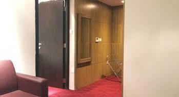 Royal Tulip Llc Hotel Dubai