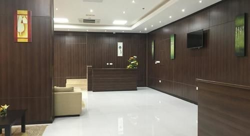 Royal Tulip Llc 3*