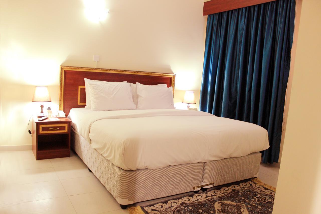 Montreal Naif Dubai