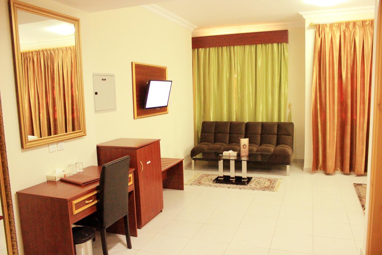 Montreal Naif Hotel 2*