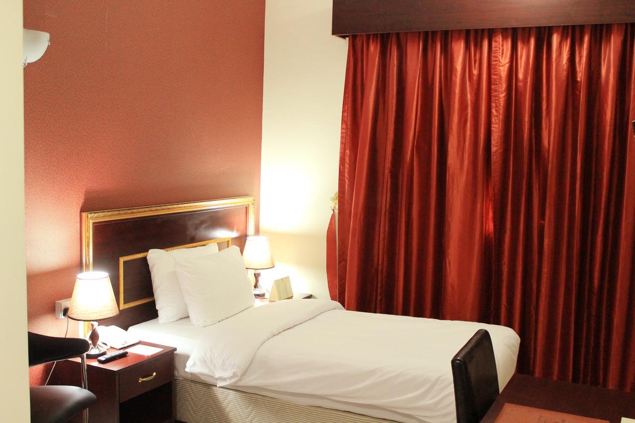 Montreal Naif Dubai