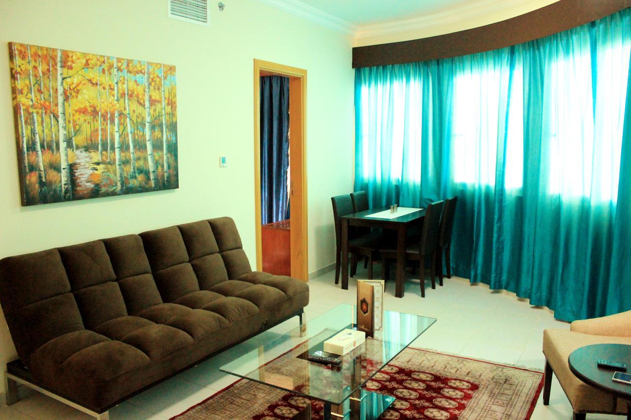 Montreal Naif Hotel Dubai