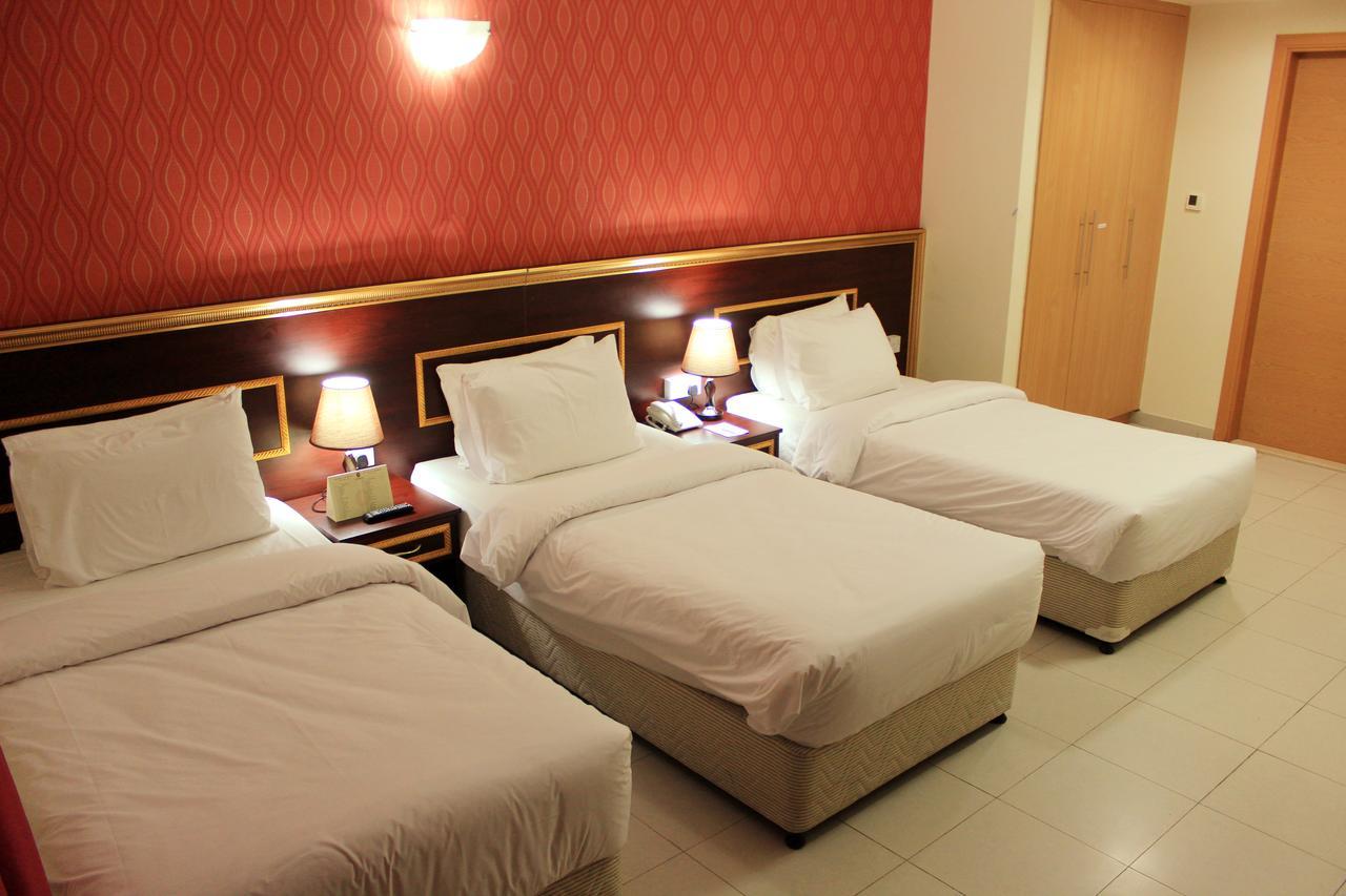 Hotel Montreal Naif 2*