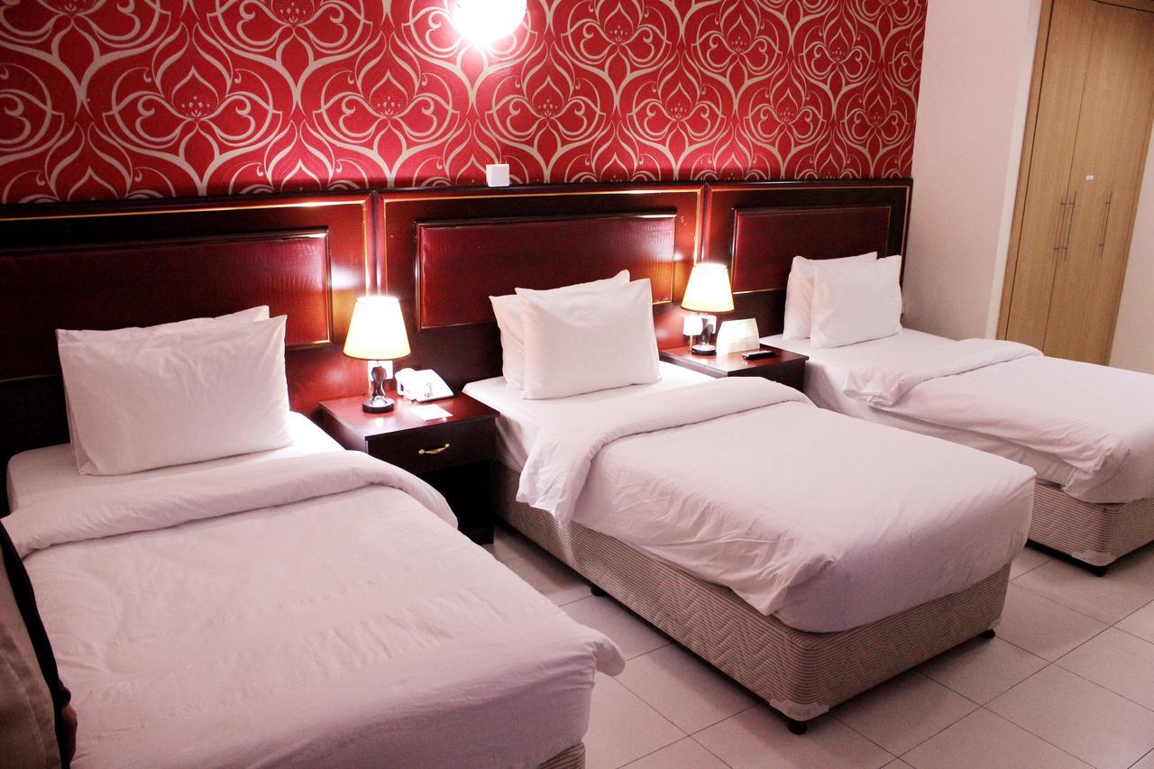 Hotel Montreal Naif 2*