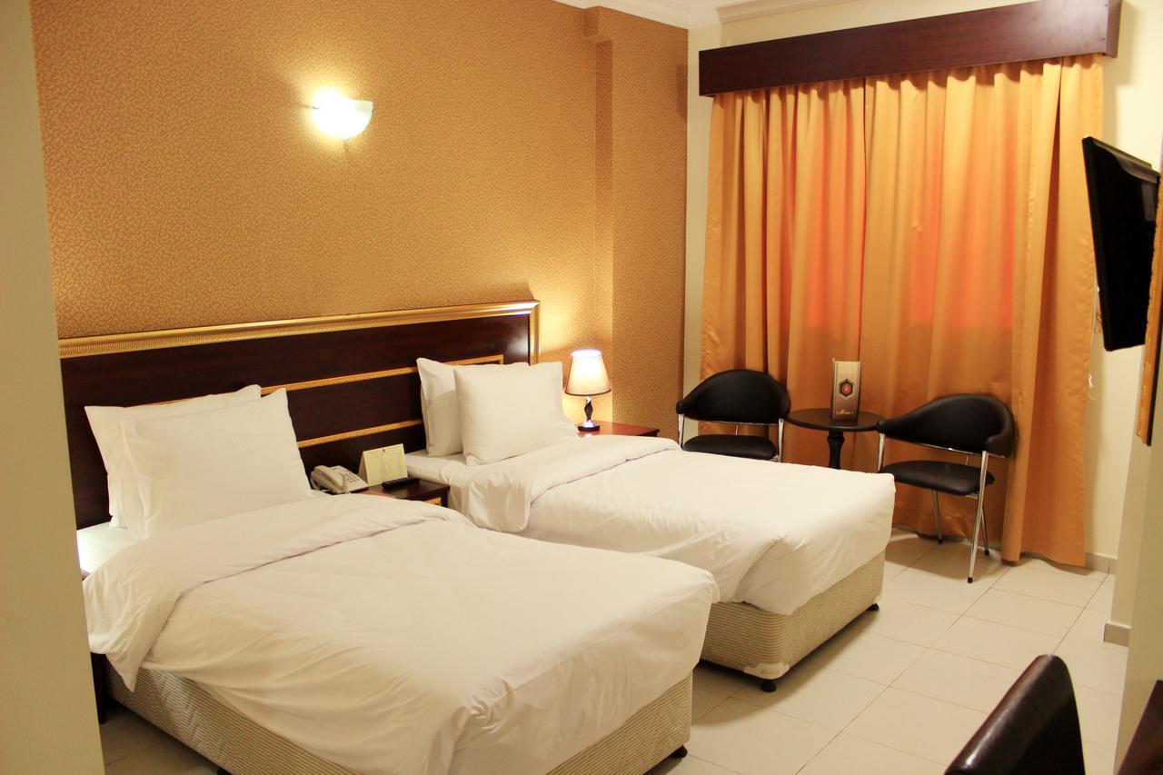Montreal Naif Hotel Dubai