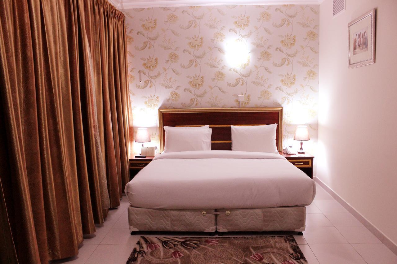 Montreal Naif 2* Dubai