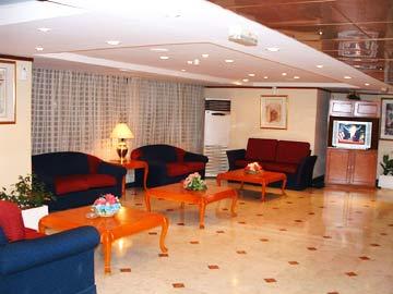 Aparthotel London Crown 2