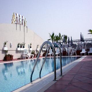 Winchester Grand Aparthotel 4*