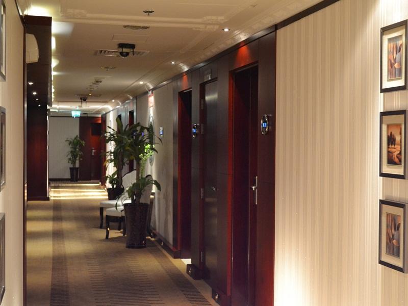 Palette Phoenix Hotel 3*