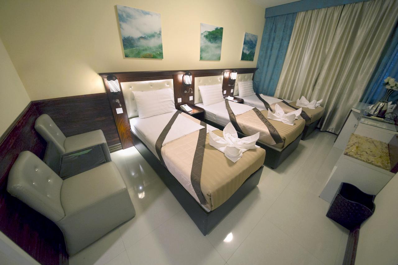 Hotel Mariana *