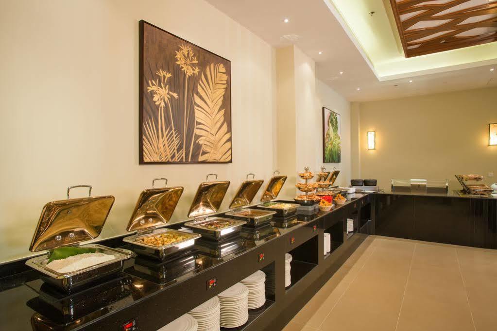 Radisson Blu Silicon Oasis 4* Dubai