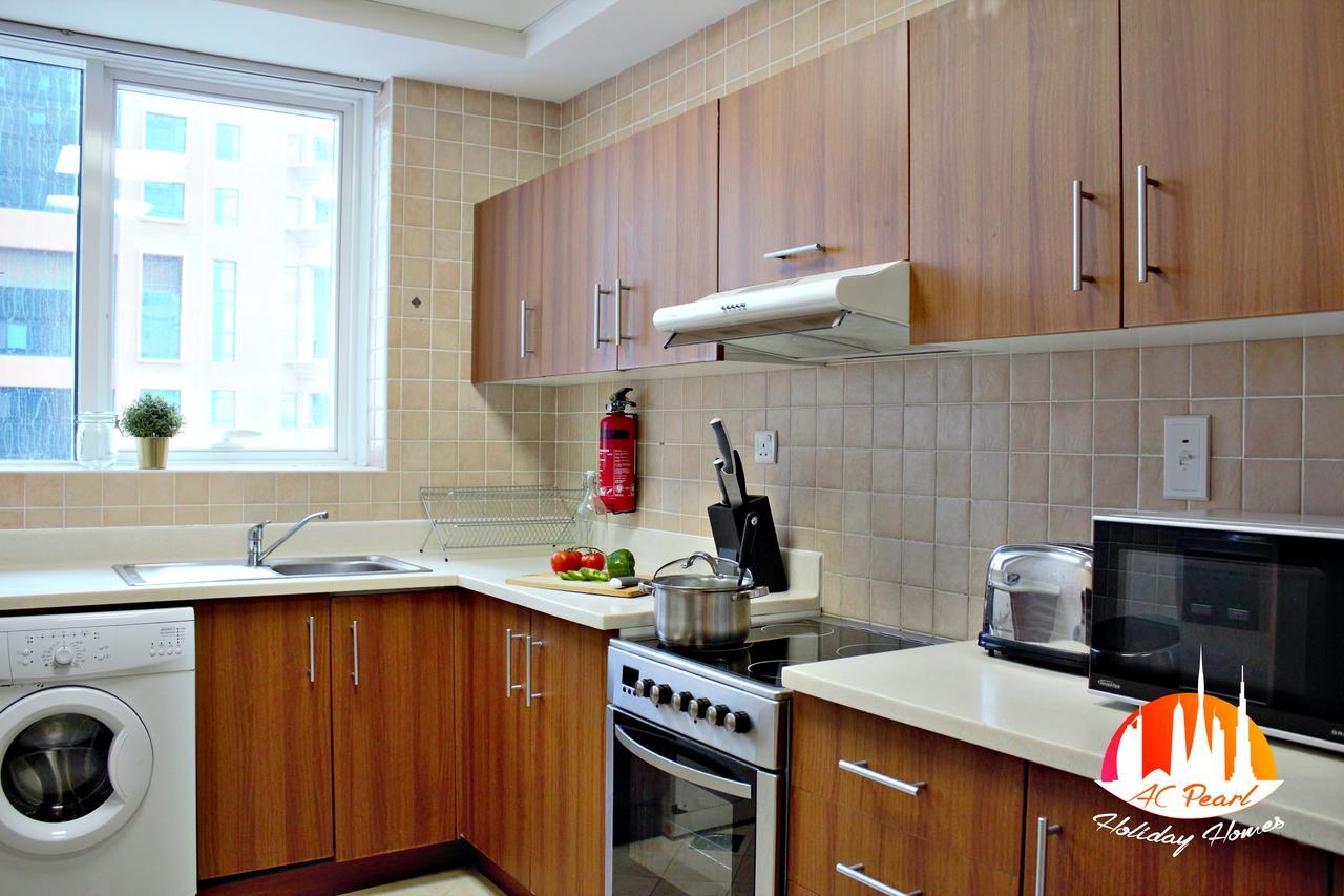 Two Continents Holiday Homes - Sea And Palm Jumeriah View Four Bedroom -free Airport Pick-up