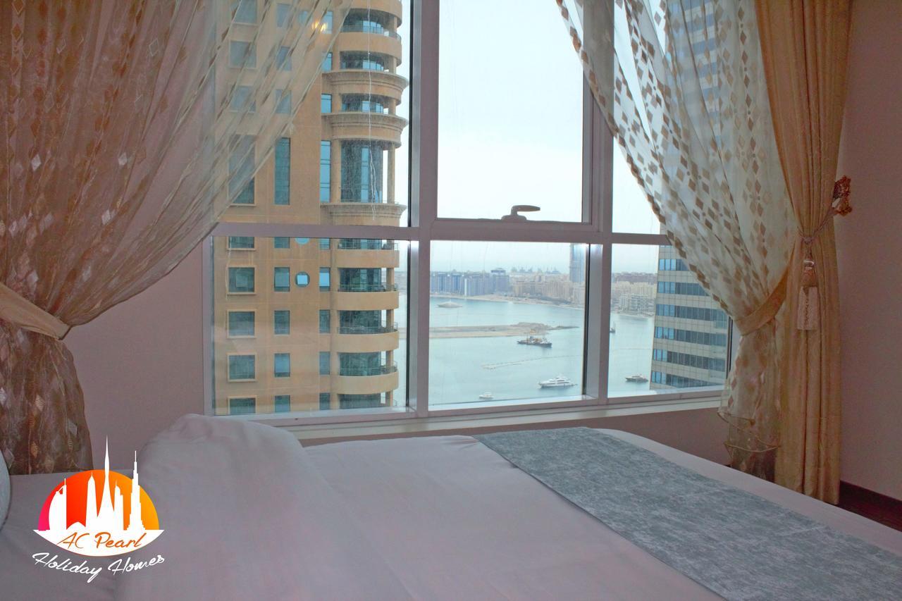 Apartment Two Continents Holiday Homes - Sea And Palm Jumeriah View Four Bedroom -free Airport Pick-up Dubai