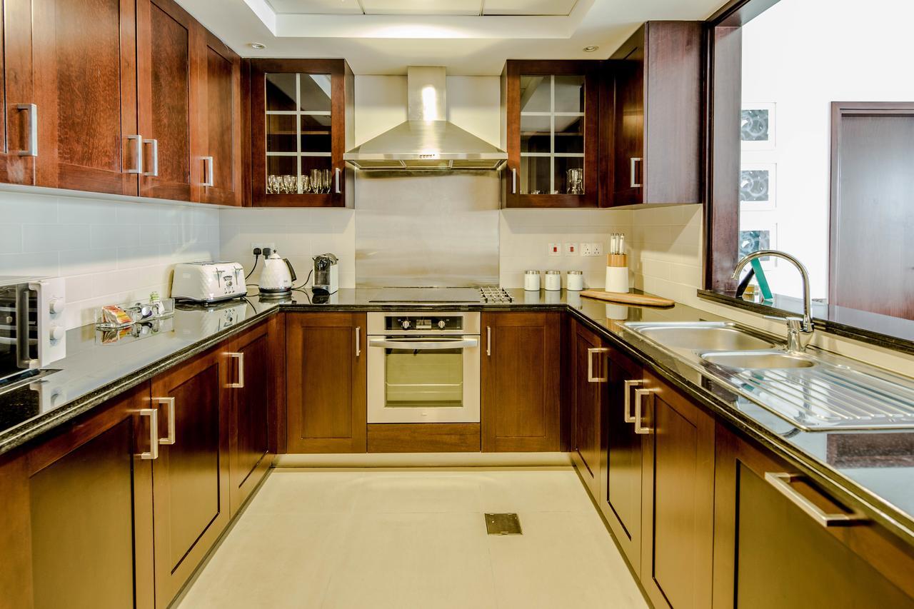 Frank Porter - 29 Boulevard Apartment *