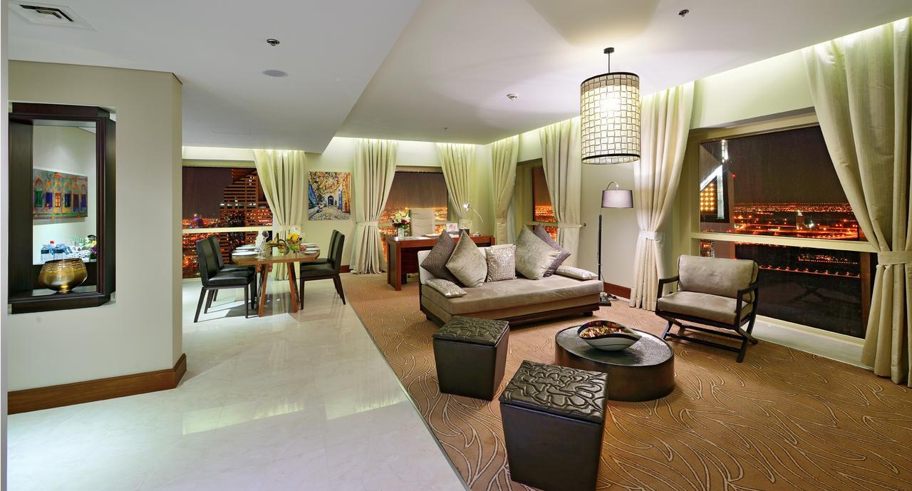 The Tower Plaza Hotel 5*